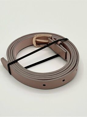 LIKE NEW Torrid Narrow Waist Belt Blush Pink Faux Leather Gold Hardware Size0/00